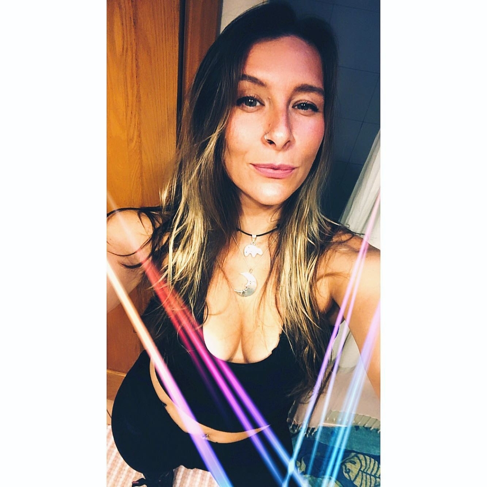 Meet your Posher, Marisa